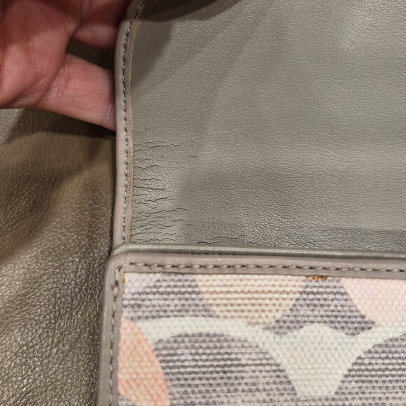 GUC Coach canvas and leather wallet - Picture 5 of 10